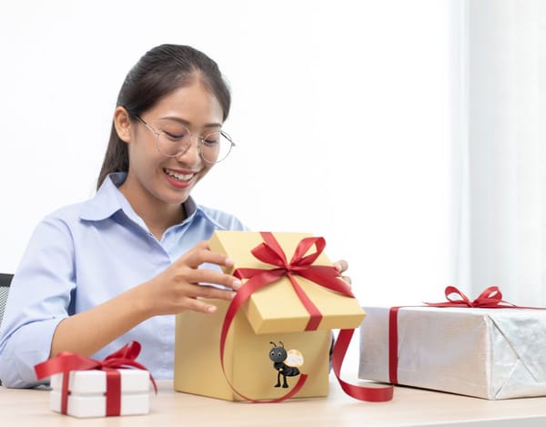 Corporate Gifting Etiquette: Dos and Don'ts for Every Occasion